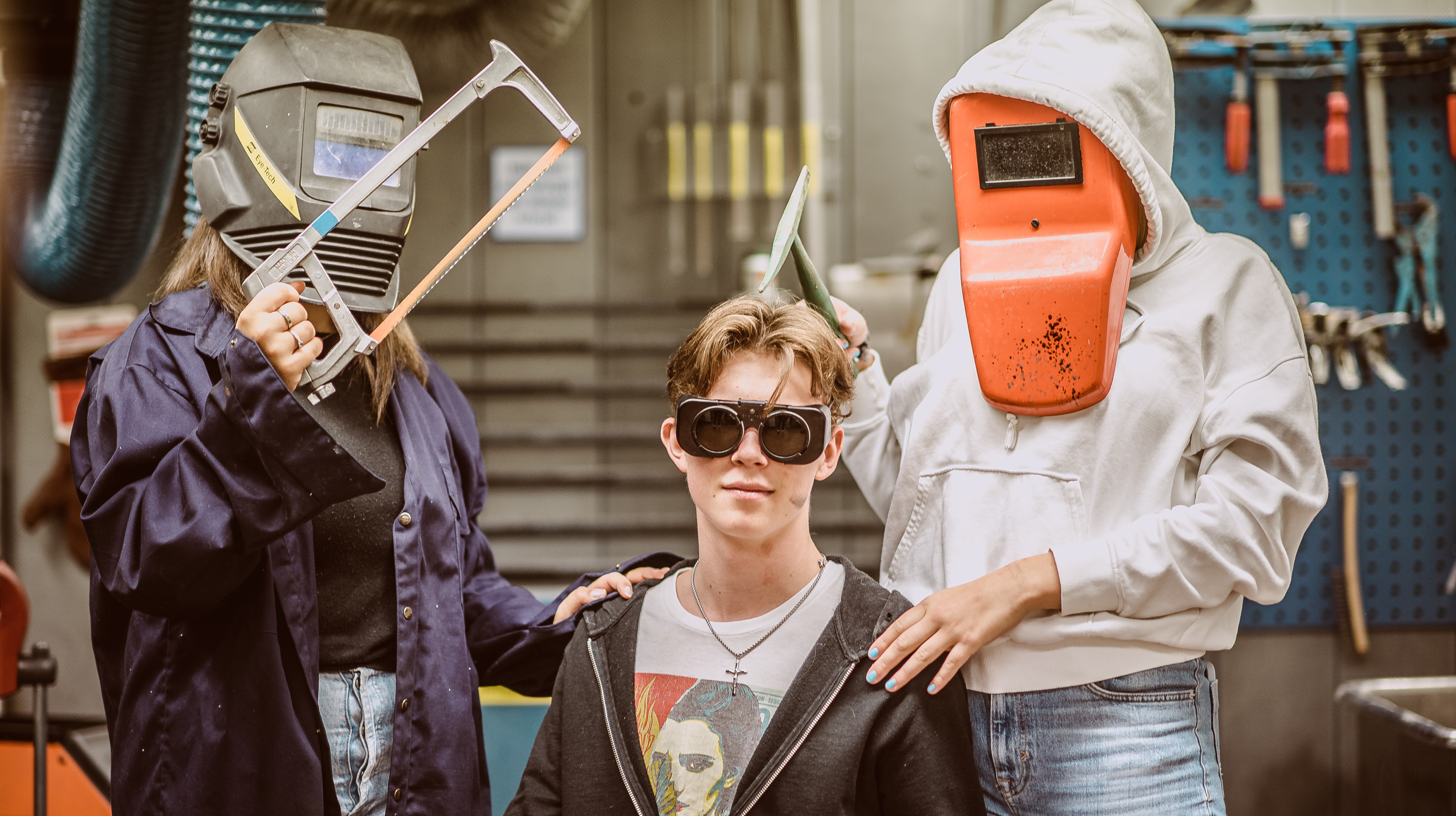 Elever testar ortopedteknik