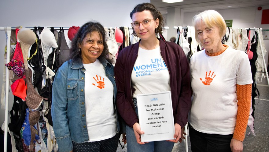 Tamara Wendin, Beatrice Tamm och Anita Andersson från UN Women Skaraborg.