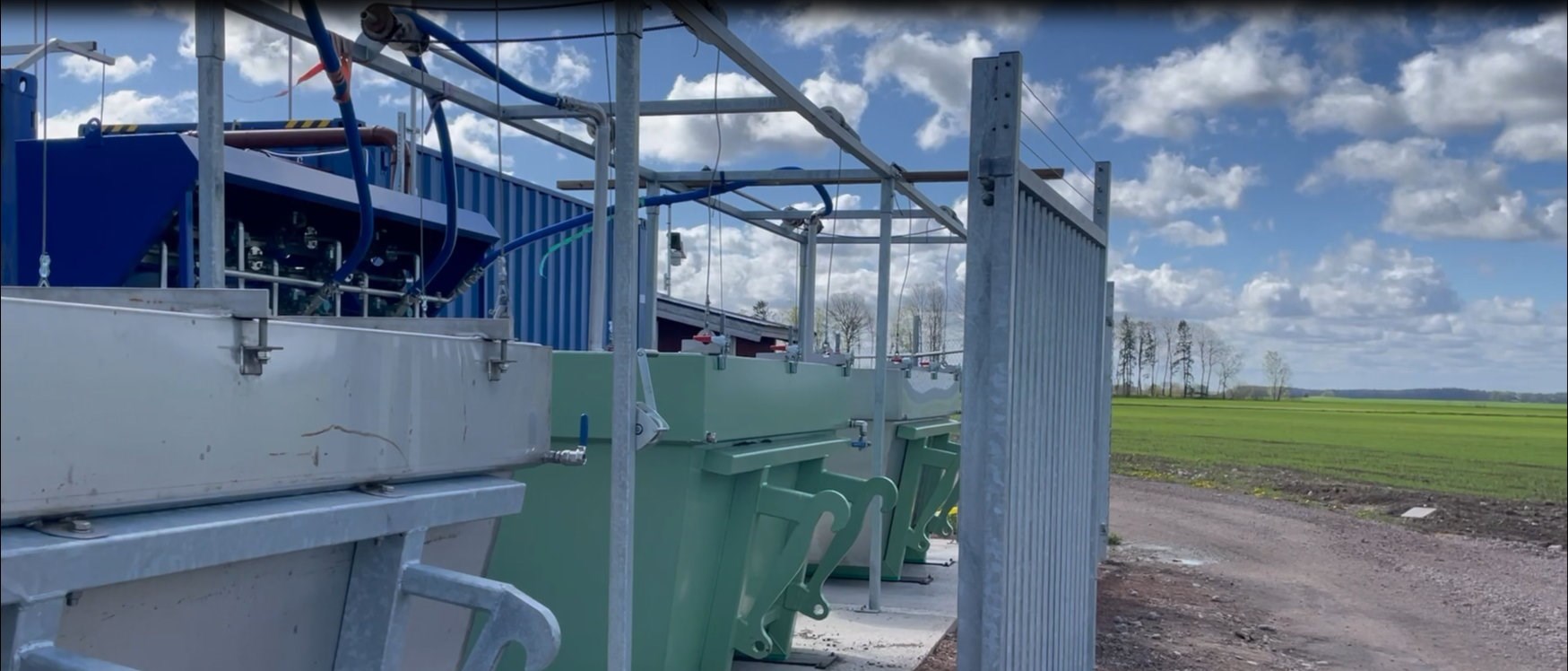 Askfiltret som står vid biogasanläggningen på naturbruksskolan sötåsen
