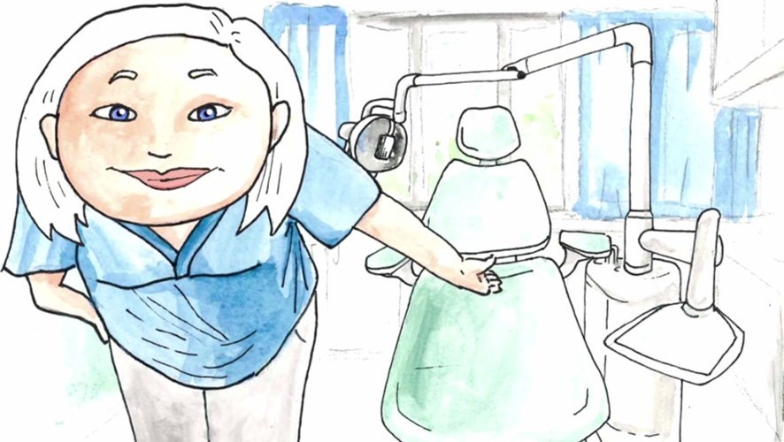 Illustration av en kvinna anställd inom folktandvården som står lätt framåtböjd och välkomnar dig att slå dig ner i tandläkarstolen i mottagningsrummet.