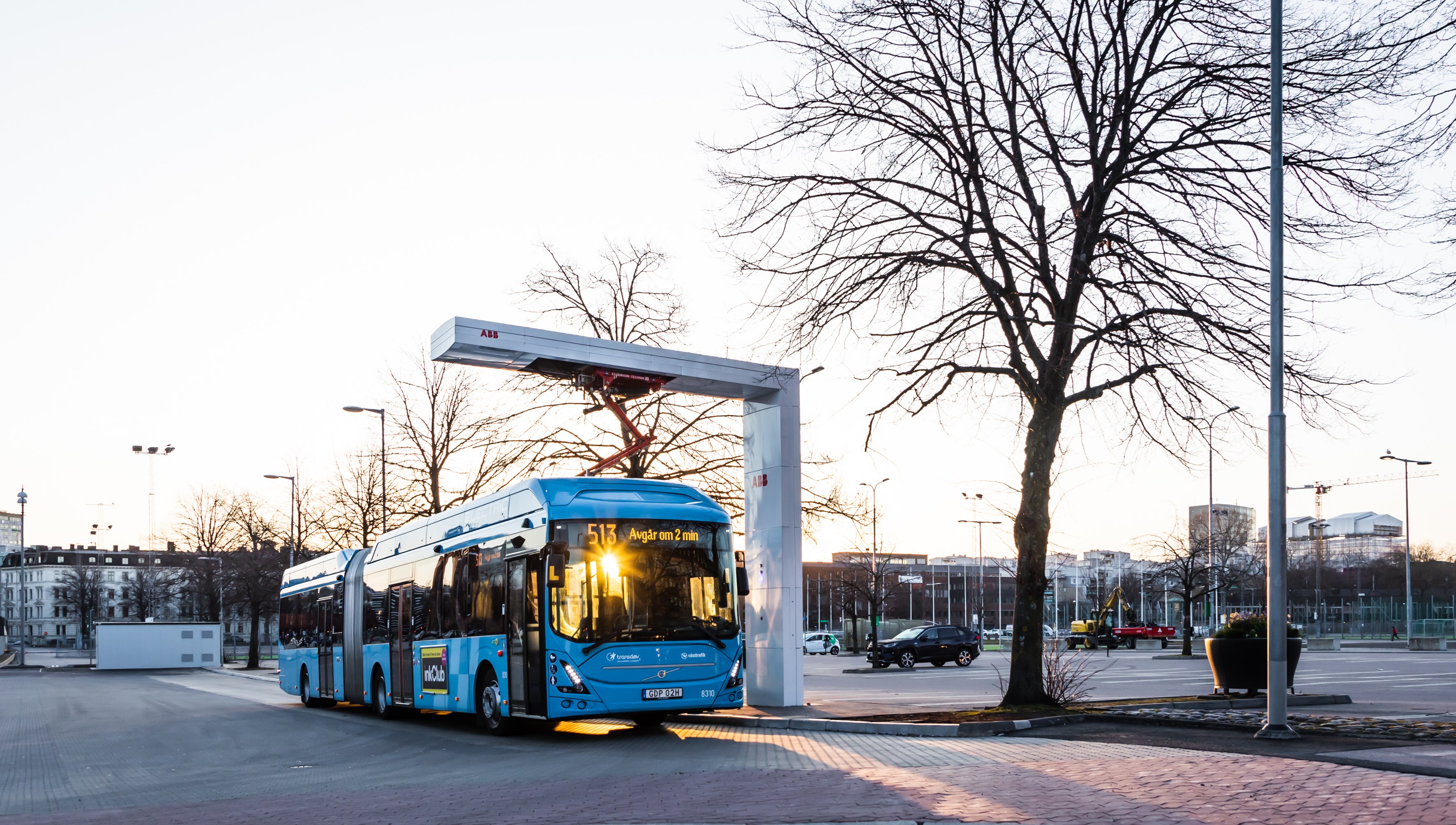 Elbuss laddas på Heden i Göteborg