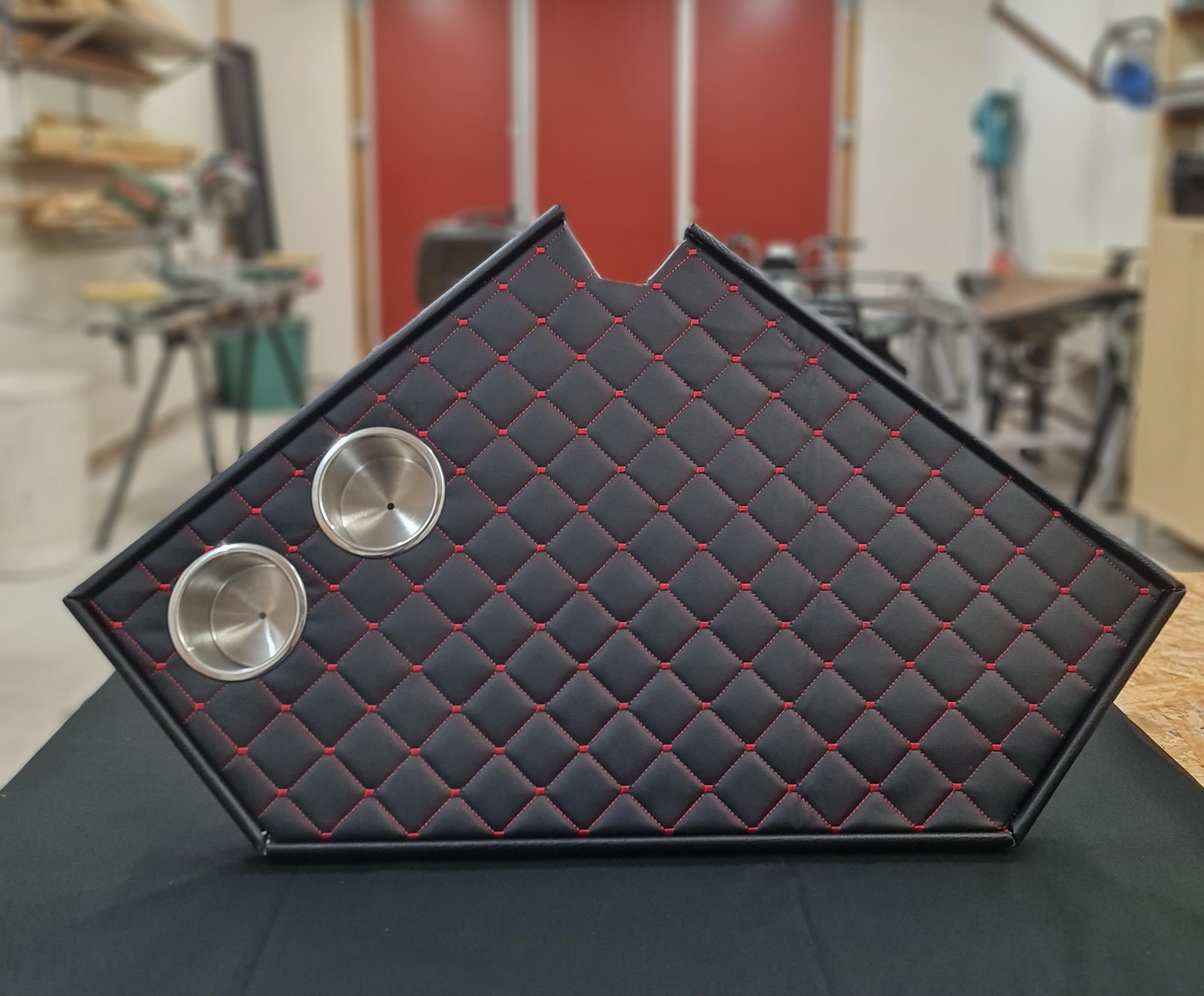 Bord till traktorhytt