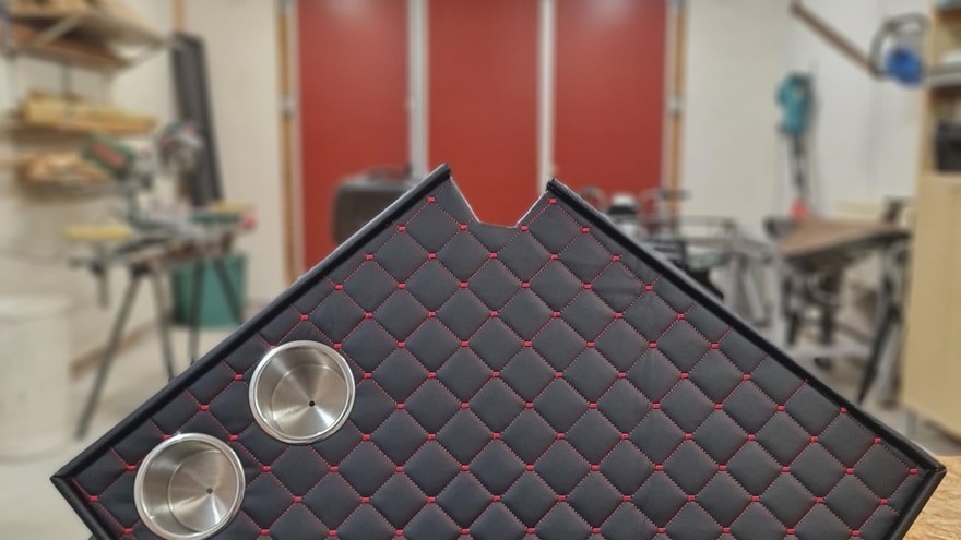 Bord till traktorhytt